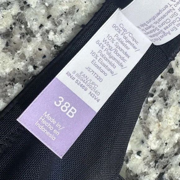 Joyspun Size 38B Women's Spacer Scoop Neckline Bra NWT Black Underwire Smoothing - Picture 10 of 10